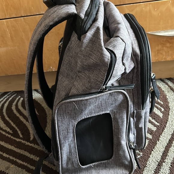 Baby diaper bag! Its in good condition - Picture 4 of 4